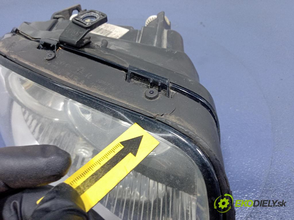 Audi A2 2000 Reflektor: v pravo: 8Z0941004H