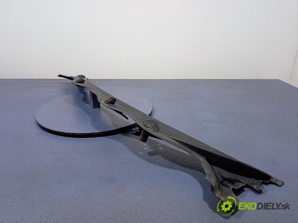 Audi A2 2000 torpédo 8Z1819403D