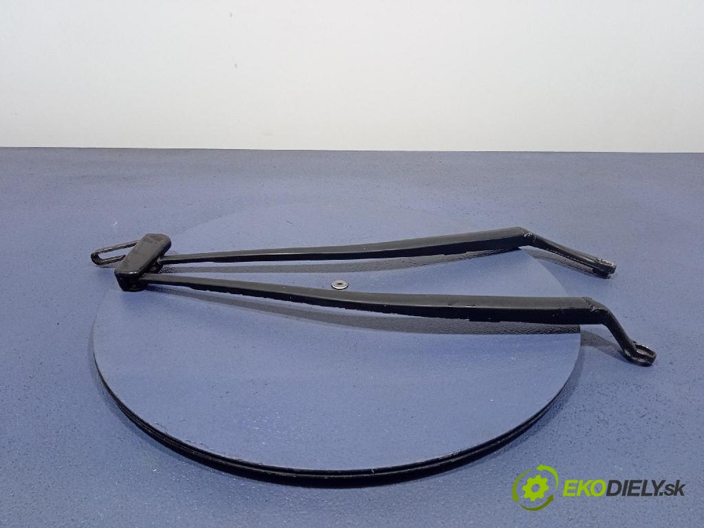 Audi A2 2000 Rameno: Stierače: Predné