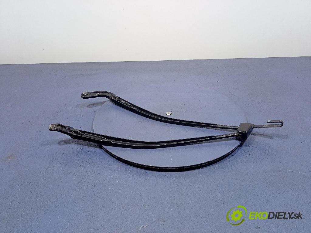 Audi A2 2000 Rameno: Stierače: Predné