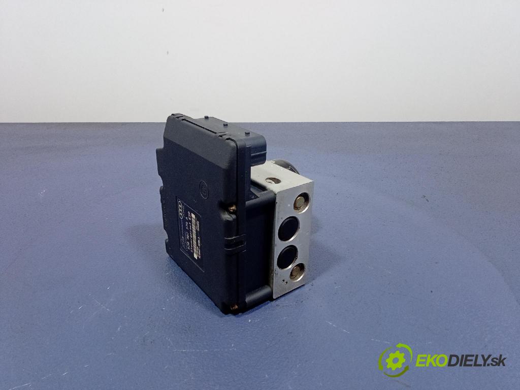 Audi A2 2000 čerpadlo ABS x 8Z0907379A