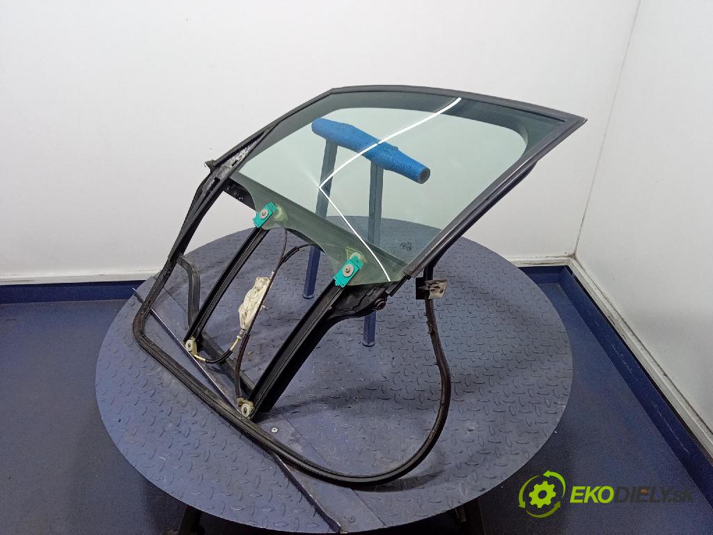 Audi A2 2000 mechanismus stahování Sklenka: před Levý: 8Z0837461