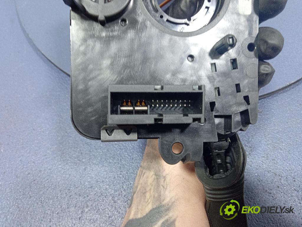 Opel Zafira 2006 prepínač Komplex: 13177916