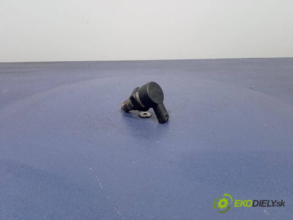 Opel Zafira 2006 snímač 0281002507