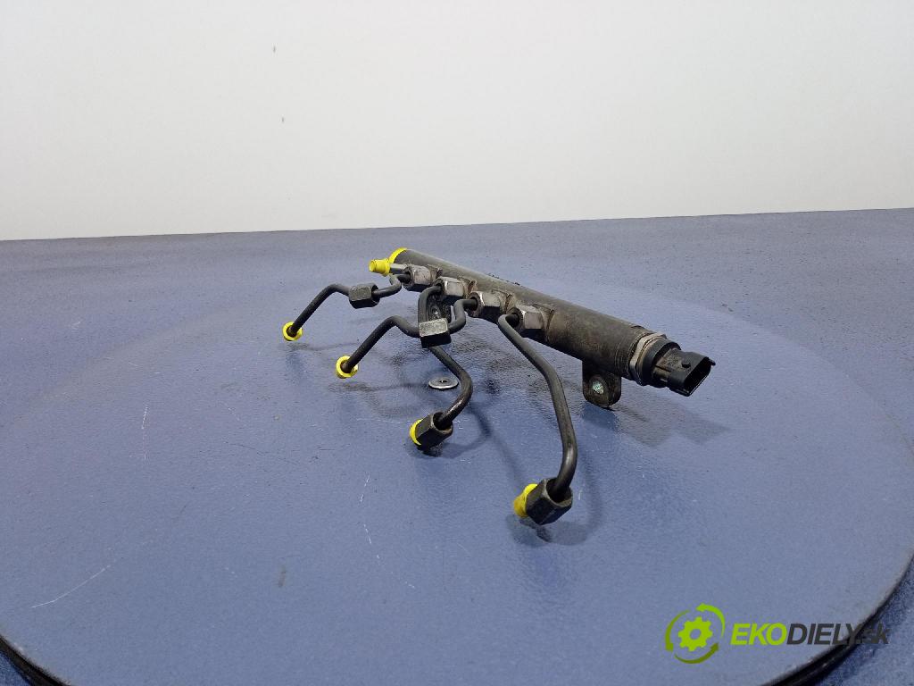 Opel Zafira 2006 lišta Zásobování 55200251