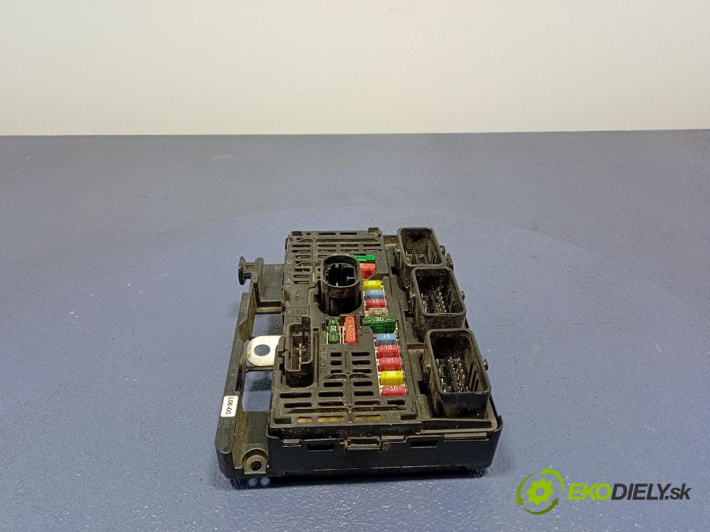 Peugeot 607 2005 skrinka Poistky: 9658539680