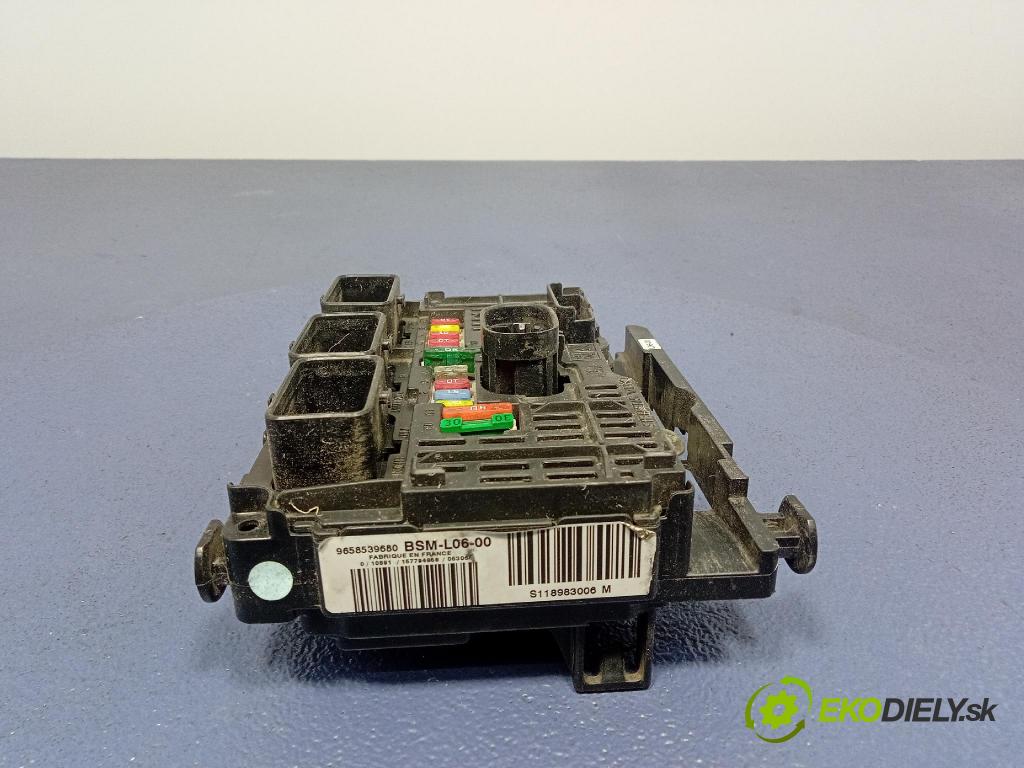 Peugeot 607 2005 skrinka Poistky: 9658539680