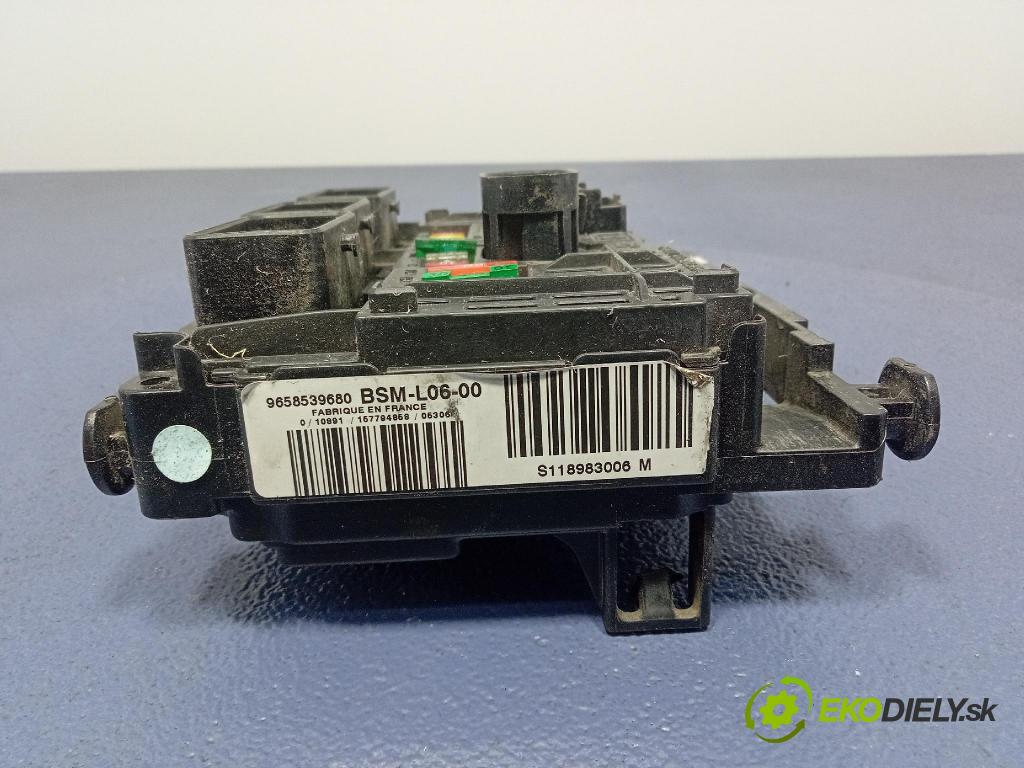 Peugeot 607 2005 skrinka Poistky: 9658539680