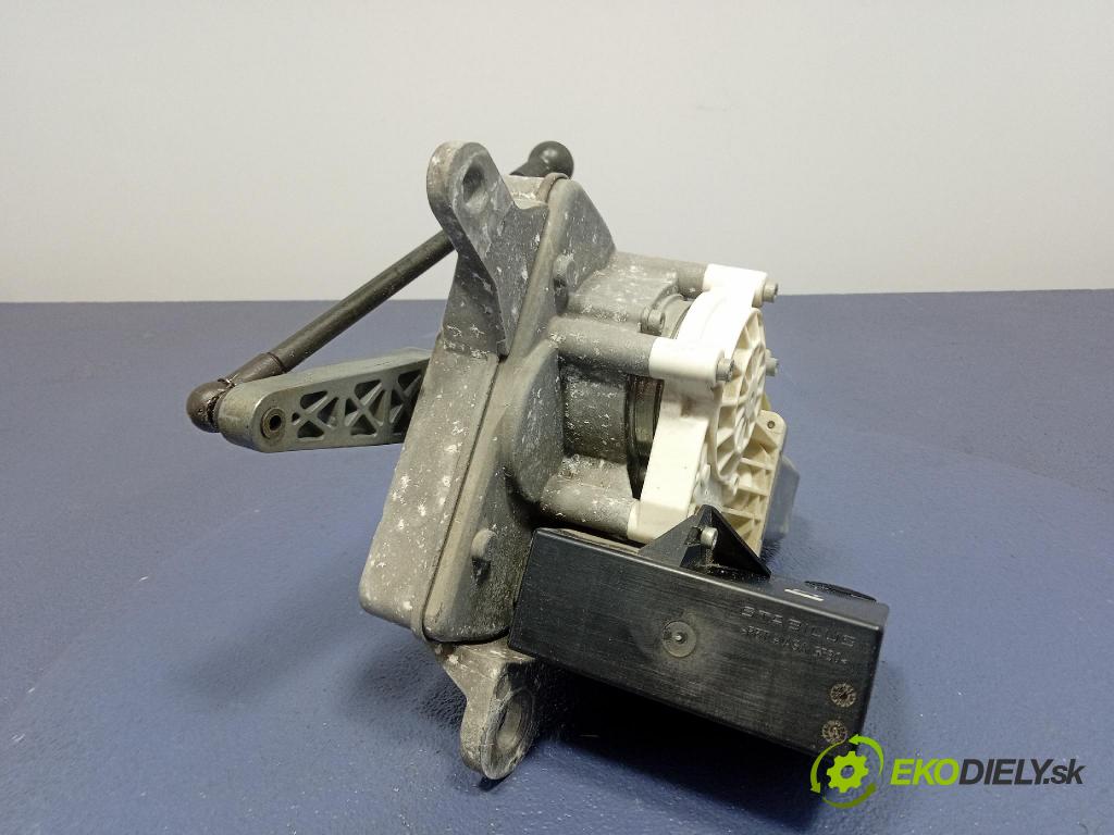 Peugeot 607 2005 Aktuátor: 9661640680