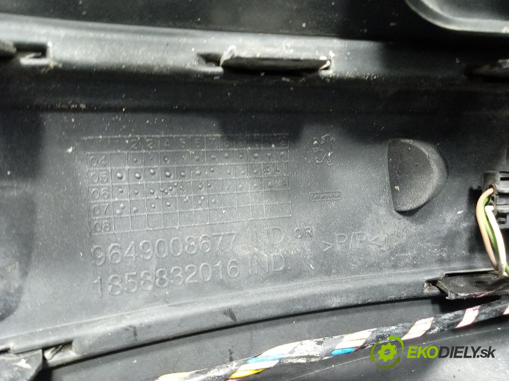 Peugeot 607 2005 nárazník Predné 9649008677