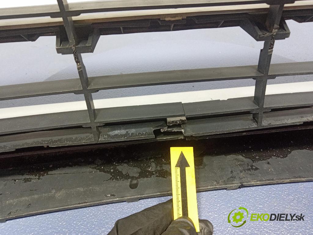 Peugeot 607 2005 nárazník Predné 9649008677