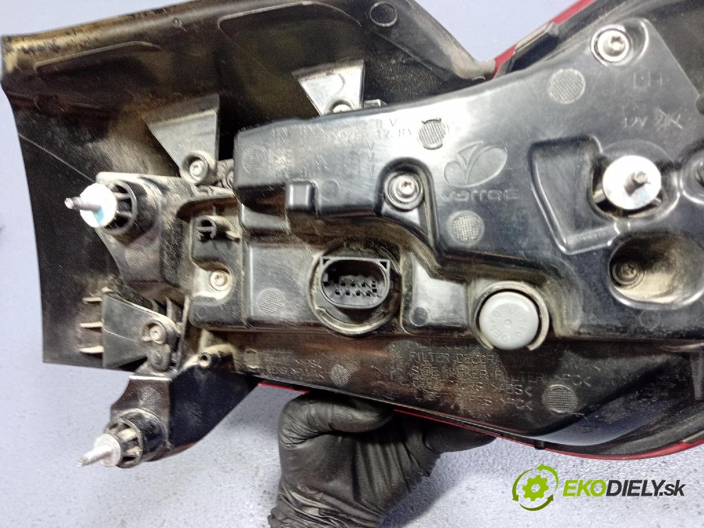 Mercedes B-Klasa 0 svetlo / reflektor zad ľavá Vonkajsia: A2479062901