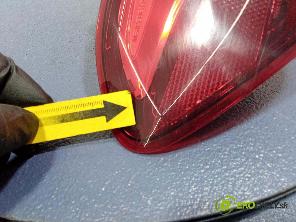 Mercedes B-Klasa 0 svetlo / reflektor zad ľavá Vonkajsia: A2479062901
