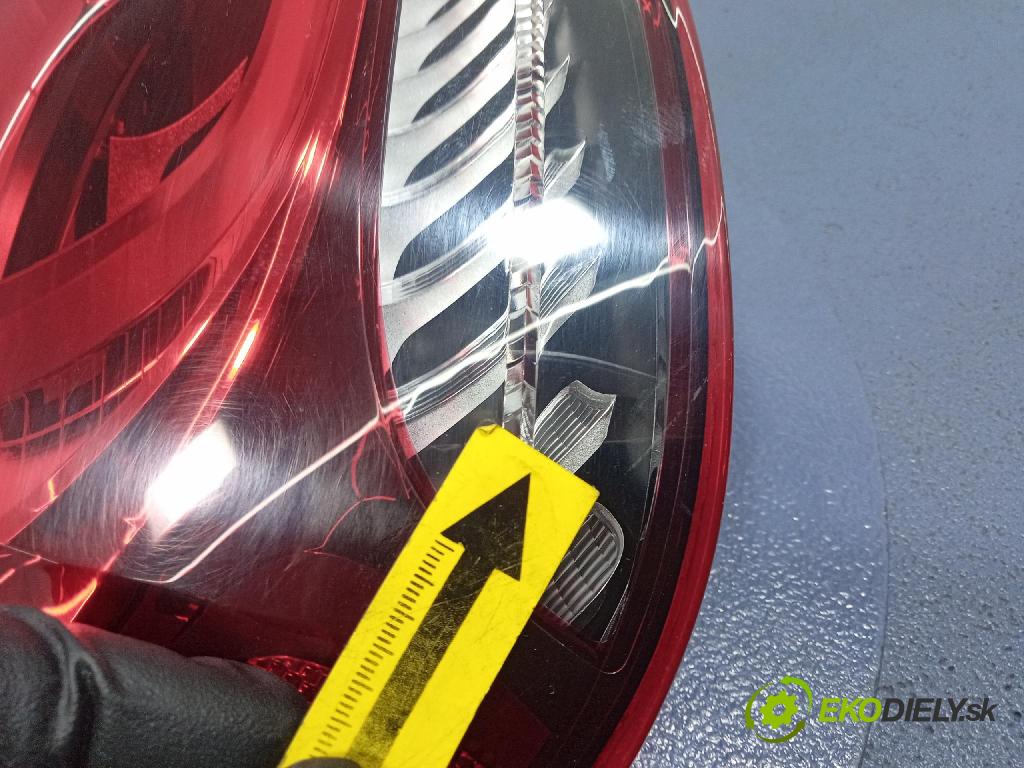 Mercedes B-Klasa 0 svetlo / reflektor zad ľavá Vonkajsia: A2479062901