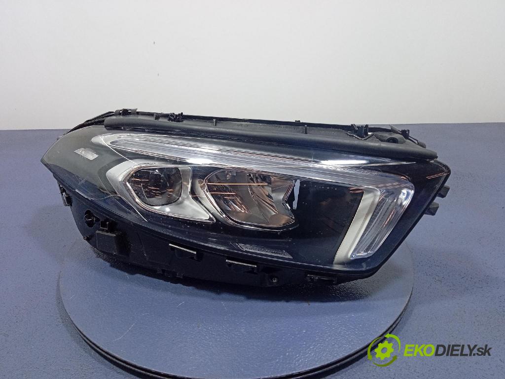 Mercedes A-Klasa 0 Reflektor: v pravo: A1779060201