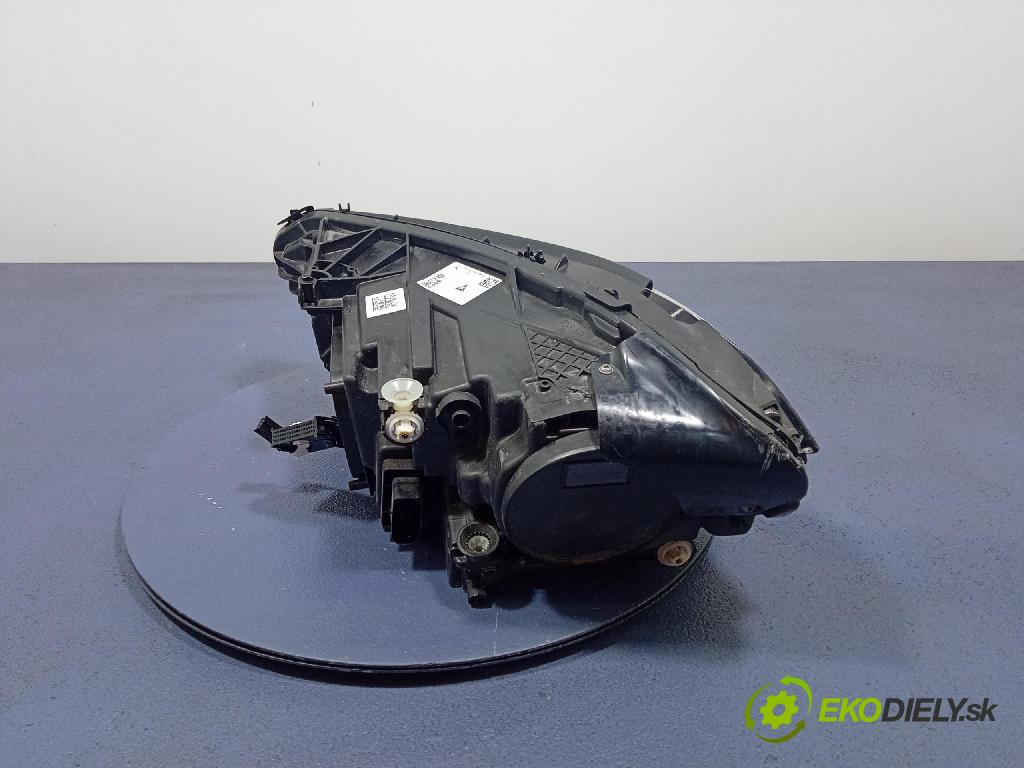 Mercedes A-Klasa 0 Reflektor: v pravo: A1779060201