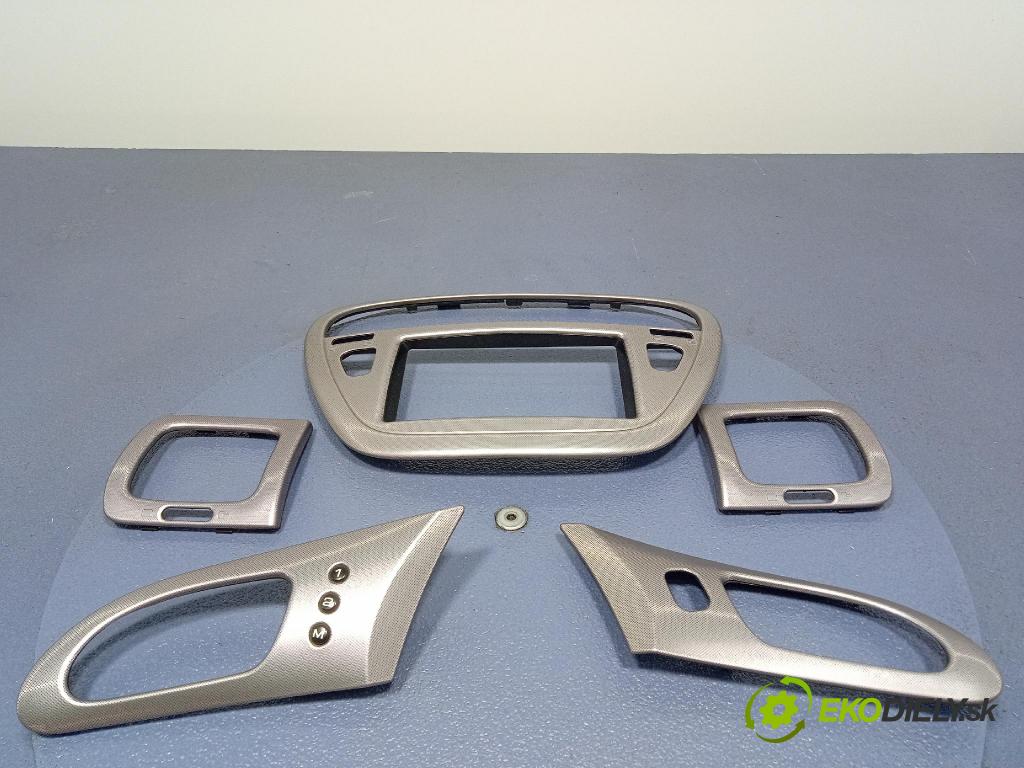 Peugeot 607 2005 lišta Dekoratívne: Vnútri: 96530569