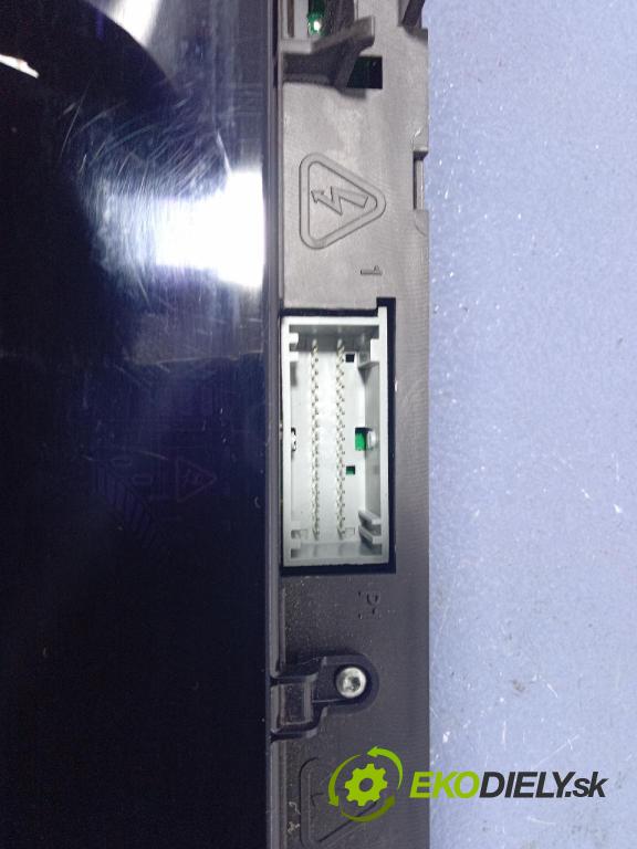 Renault Scenic 2004 prístrojovka/ budíky 8200451505A