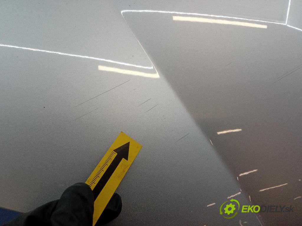 Vw Golf 2005 kapota přední: