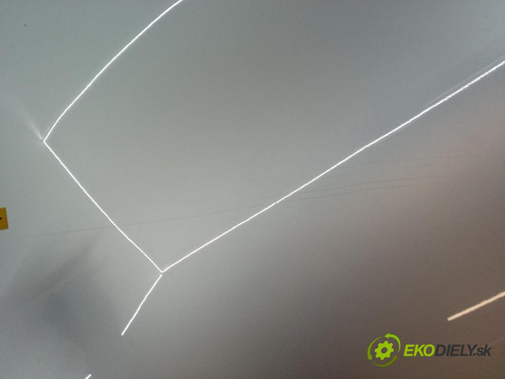 Vw Golf 2005 kapota přední: