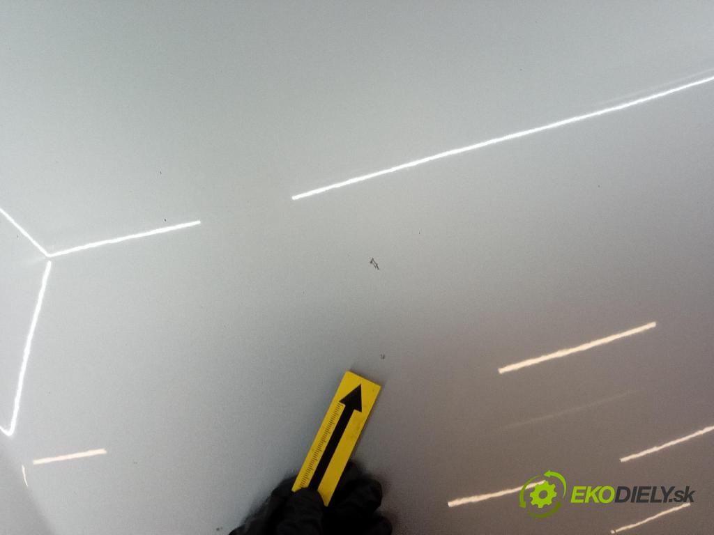 Vw Golf 2005 kapota přední: