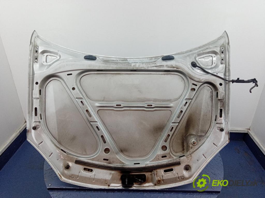 Vw Golf 2005 kapota přední: