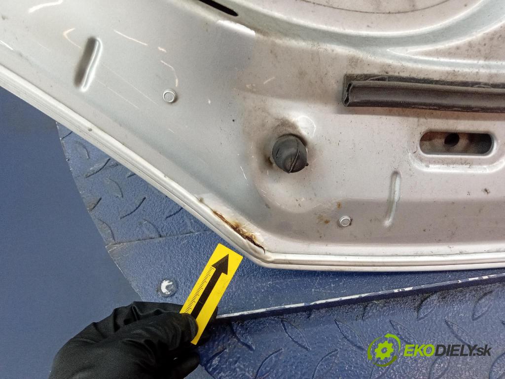 Vw Golf 2005 kapota přední: