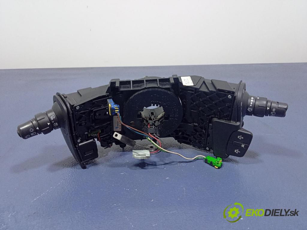 Renault Scenic 2004 Přepínač Komplex: 8200127727