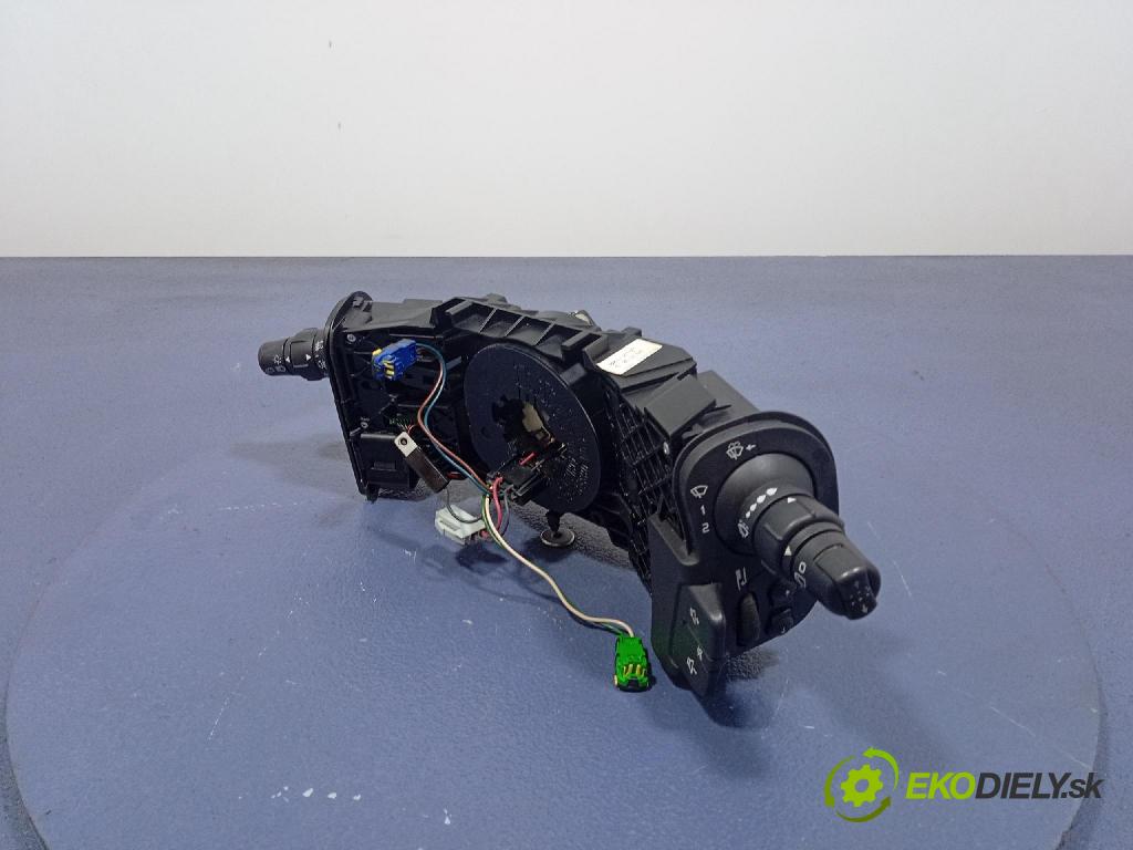 Renault Scenic 2004 Přepínač Komplex: 8200127727