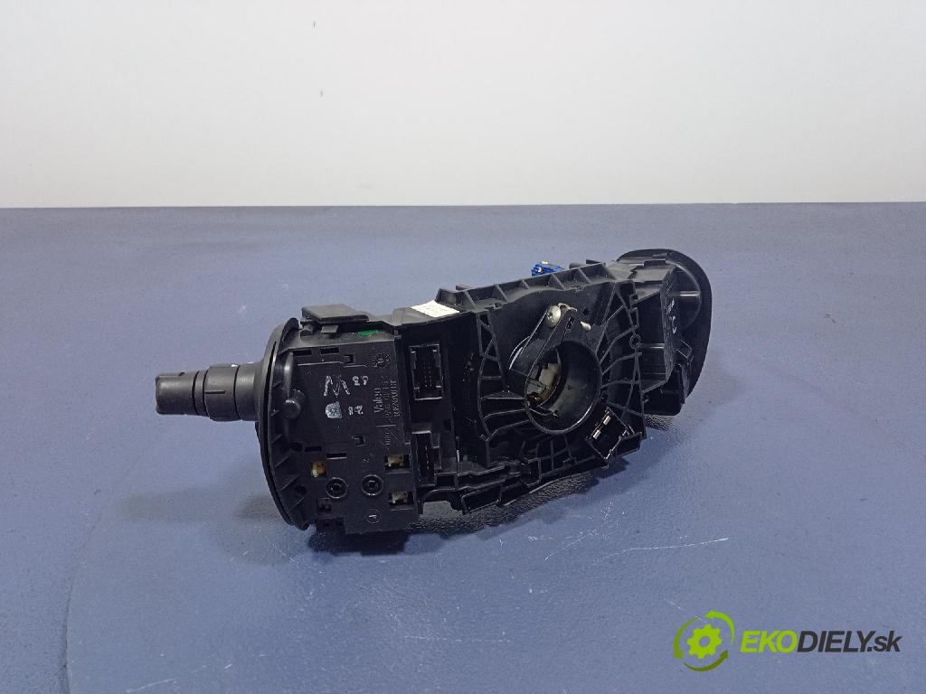 Renault Scenic 2004 Přepínač Komplex: 8200127727