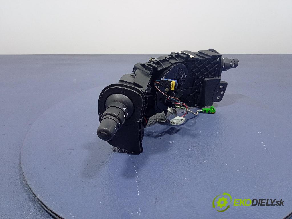 Renault Scenic 2004 Přepínač Komplex: 8200127727