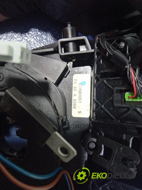 Renault Scenic 2004 Přepínač Komplex: 8200127727