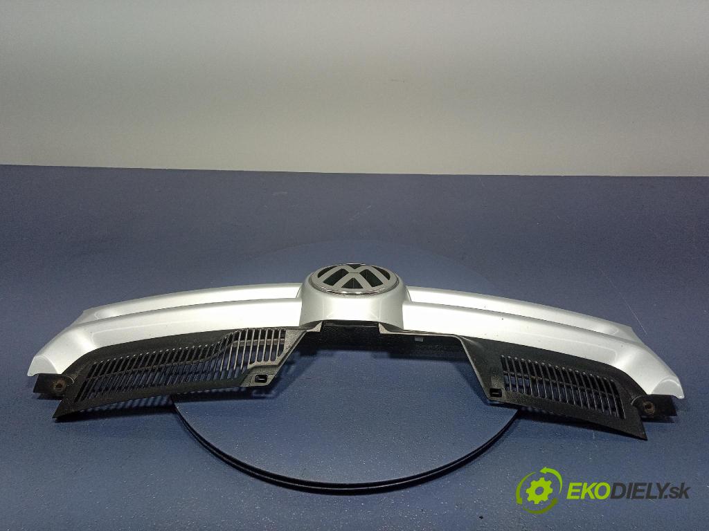 Vw Golf 2005 miežka / Gril: 1K0853655A