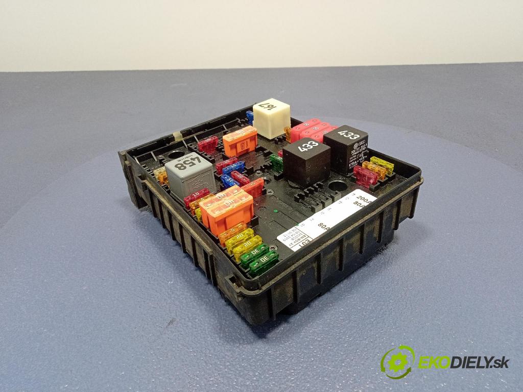 Vw Golf 2005 skrinka Poistky: 1394932