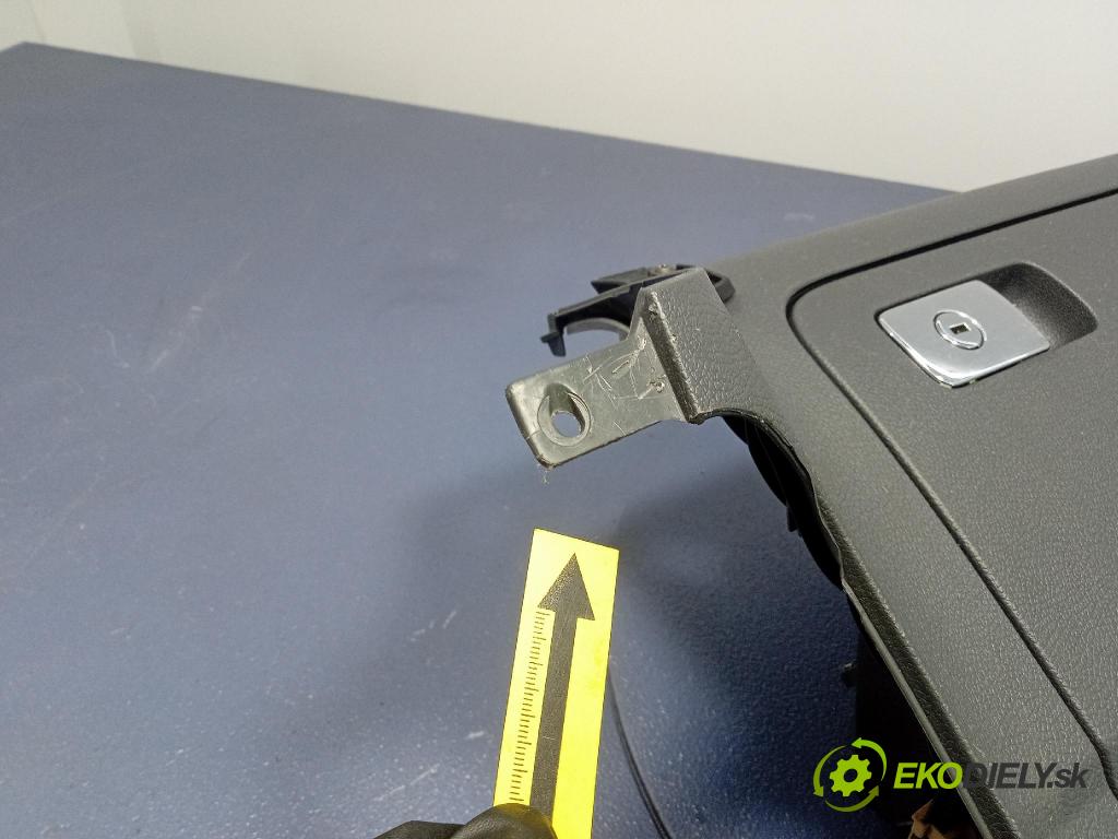 Vw Golf 2005 kastlík 1K1857290