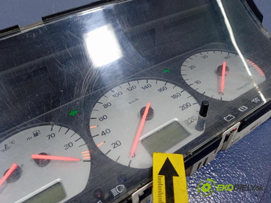 Vw Passat 1994 prístrojovka/ budíky 3A0919861F