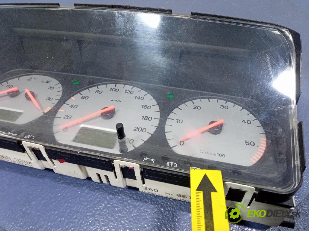 Vw Passat 1994 prístrojovka/ budíky 3A0919861F