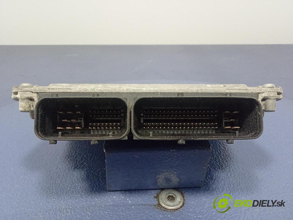 Vw Golf 2005 riadiaca jednotka Motor: 06A906033CA