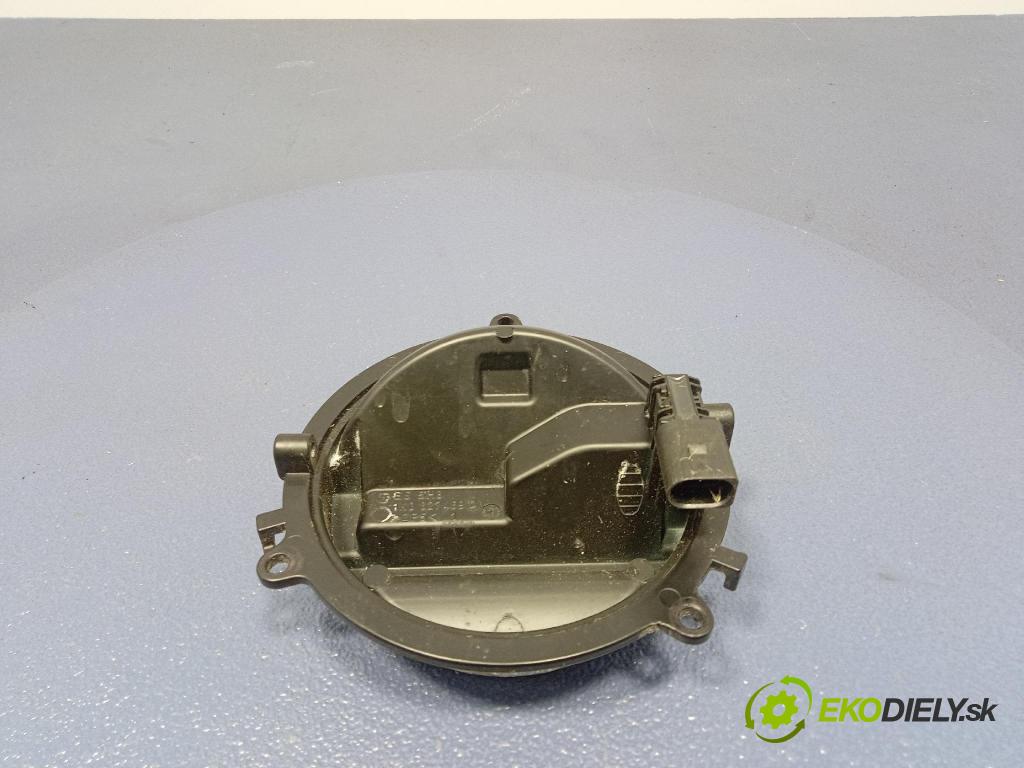 Vw Golf 2005 rukoväť Klapky: Zadná: 1K0827469D