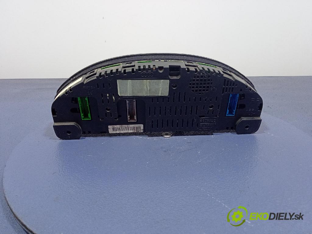 Audi A6 2003 prístrojovka/ budíky 4B0920933J