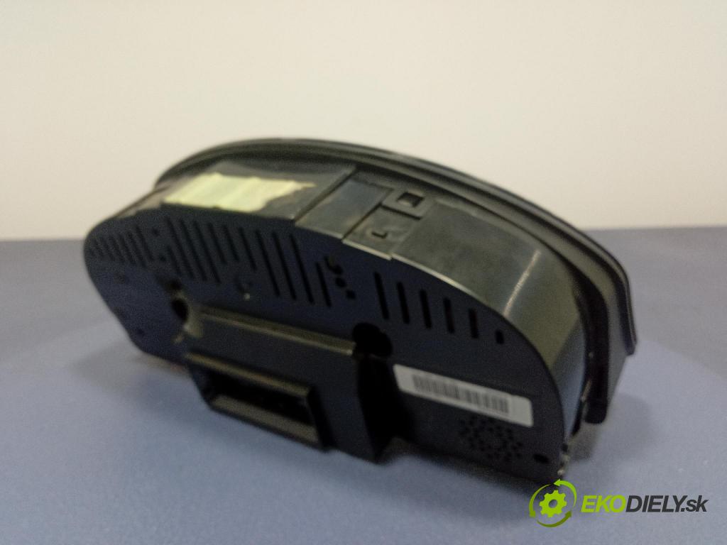 Vw Golf 2005 prístrojovka/ budíky 1K0920851N