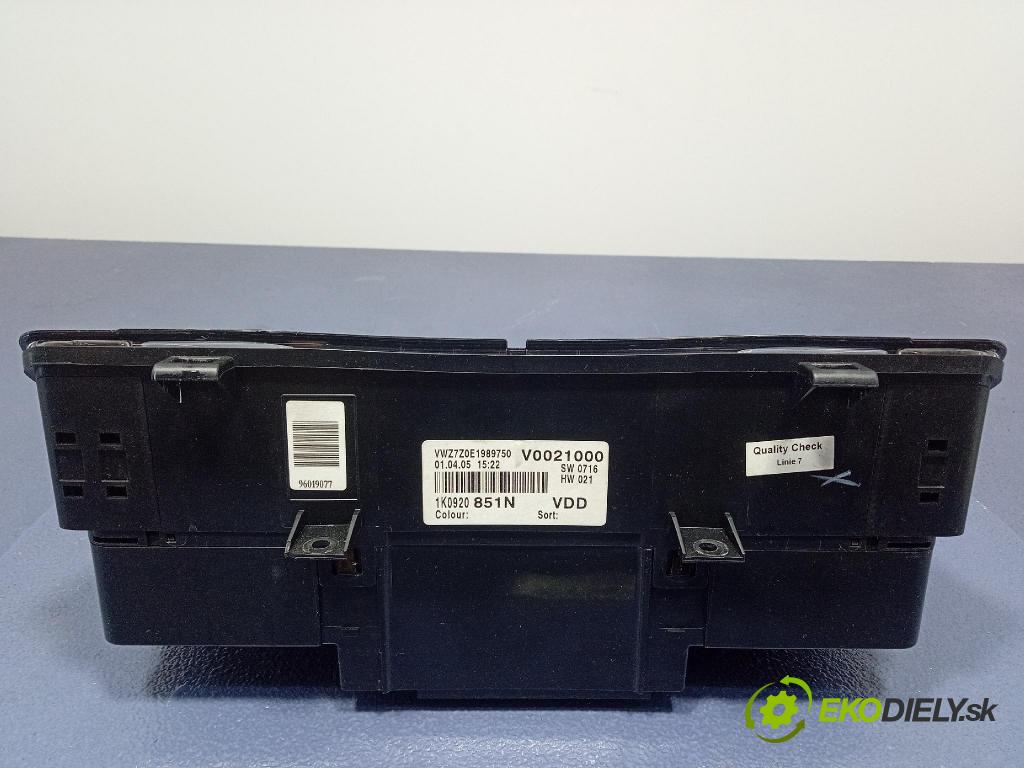 Vw Golf 2005 prístrojovka/ budíky 1K0920851N
