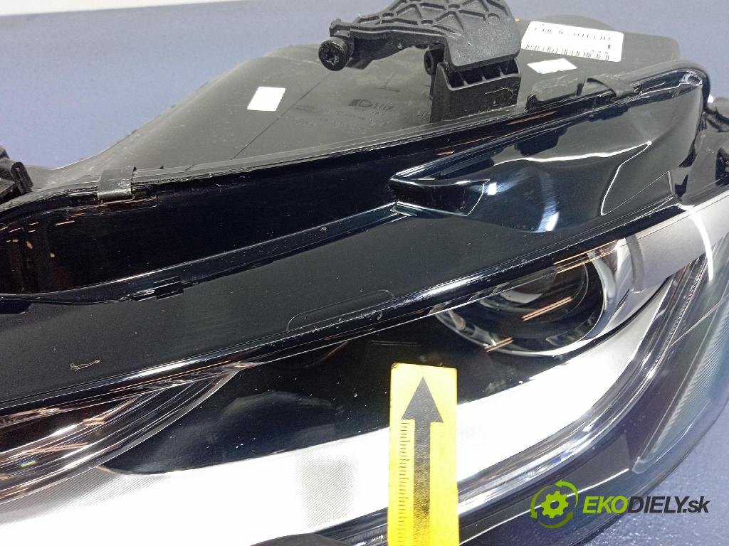 Audi A4 0 Reflektor: Vľavo: 8K0941043F