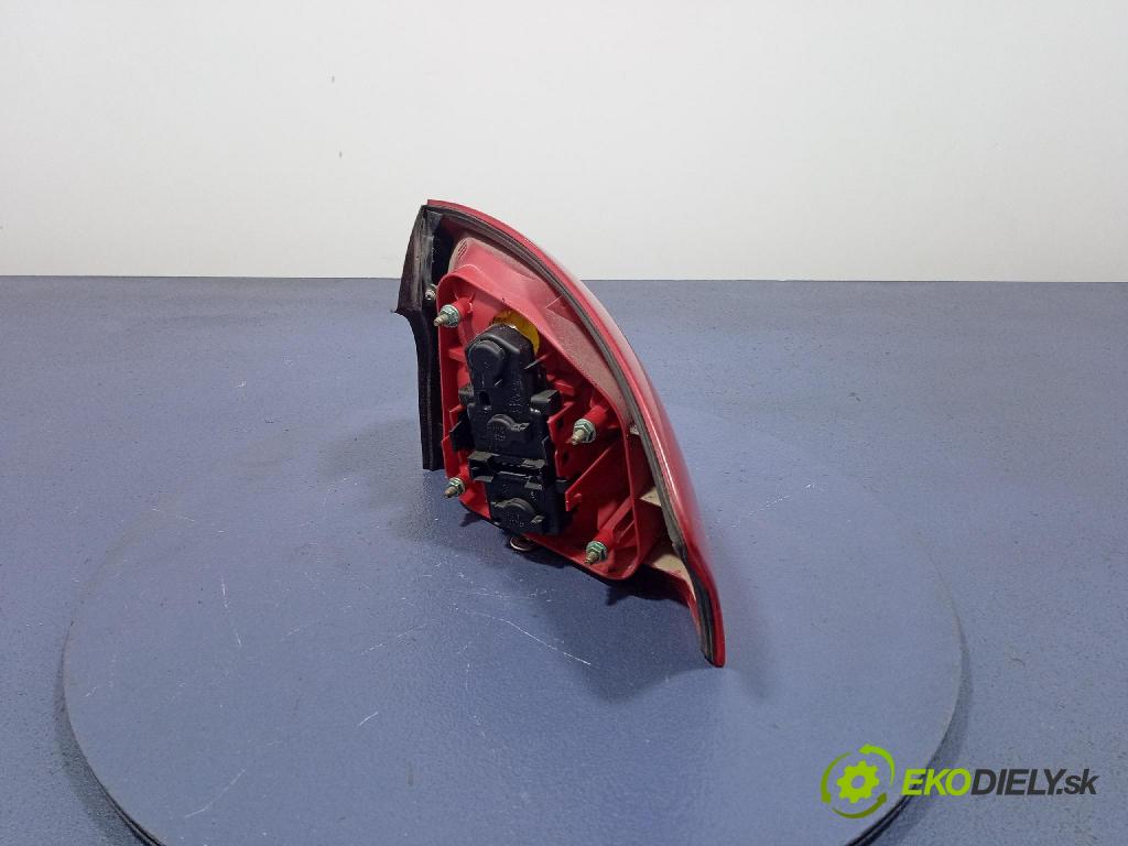 Audi A6 2003 svetlo / reflektor zad ľavá Vonkajsia: 4B5945095B