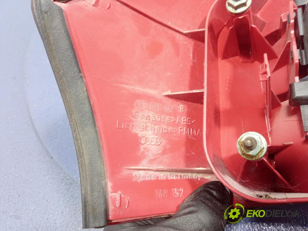 Audi A6 2003 svetlo / reflektor zad Prava: Vonkajsia: 4B5945096B