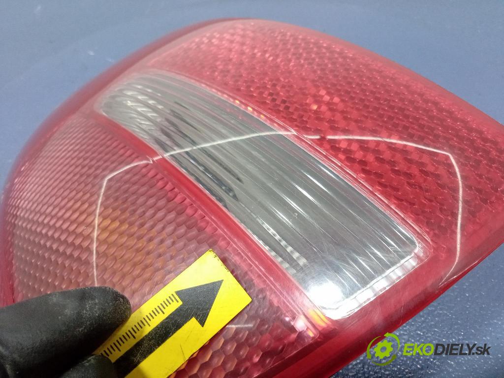 Audi A6 2003 svetlo / reflektor zad Prava: Vonkajsia: 4B5945096B