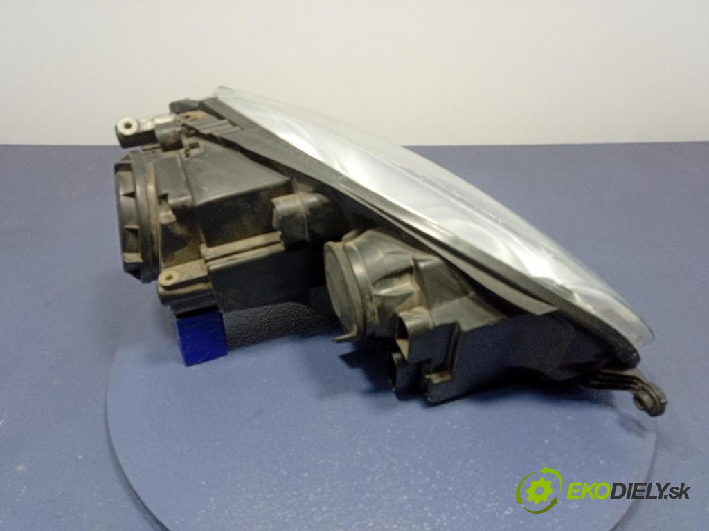 Vw Golf 2005 Reflektor: Vľavo: 1EG247007-57