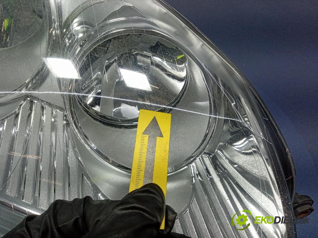 Vw Golf 2005 Reflektor: v pravo: 1K6941006R