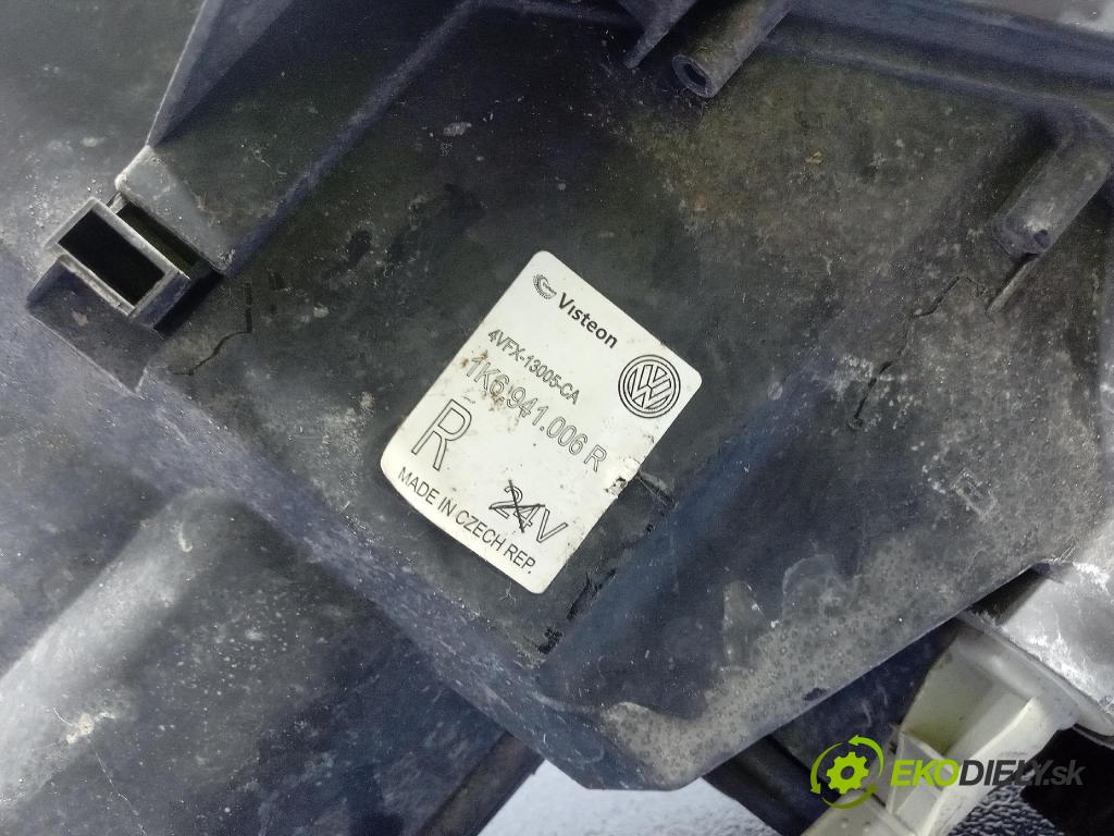 Vw Golf 2005 Reflektor: v pravo: 1K6941006R