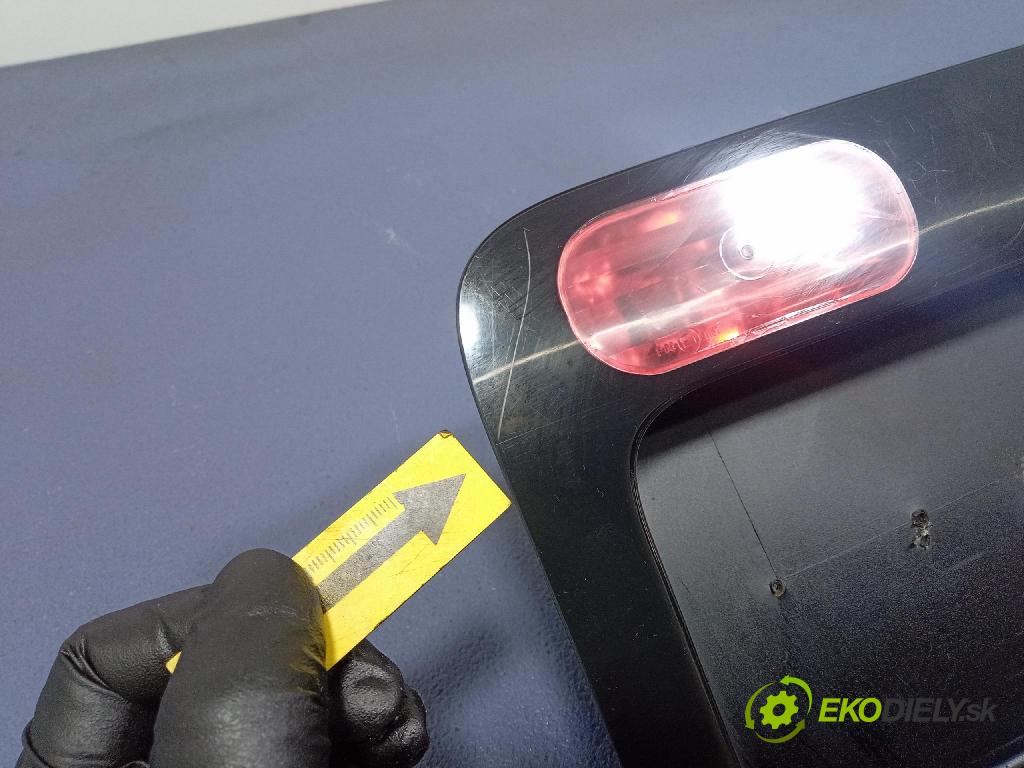 Audi A6 2003 zaslepka: zad 4B5945695